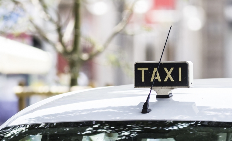 Taxi, concludere il processo di riforma del settore