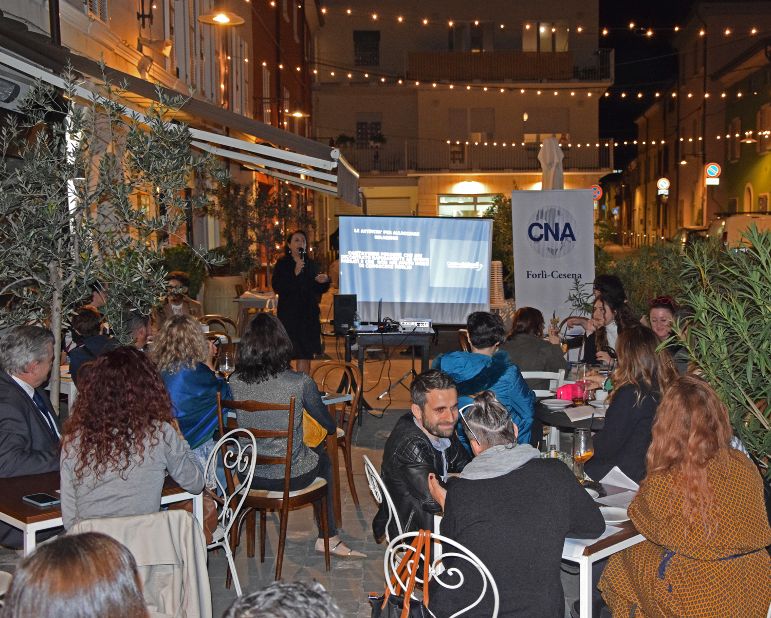 Savignano, successo dell'aperitivo di networking dei professionisti